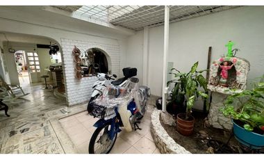 Casa con apartamentos y local en venta Barrio El Centro Palmira Valle