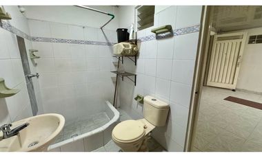 Casa con apartamentos y local en venta Barrio El Centro Palmira Valle