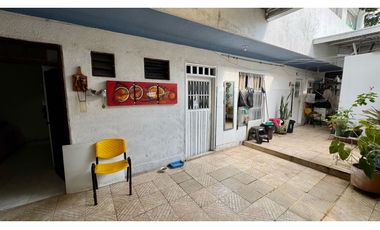 Casa con apartamentos y local en venta Barrio El Centro Palmira Valle