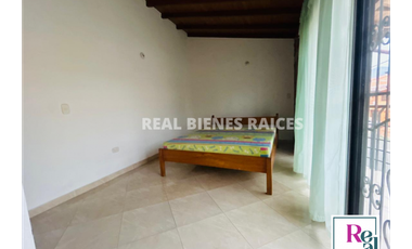  ¡Se Arrienda Casa en Unidad Abierta!