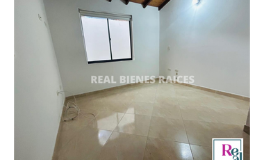  ¡Se Arrienda Casa en Unidad Abierta!