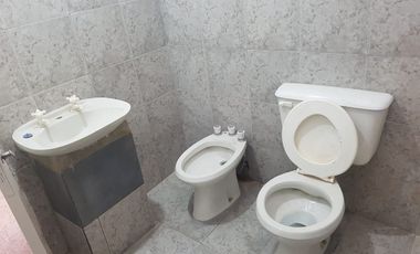 ALQUILO CASA INTERNA 1 DORM BANDA NORTE
