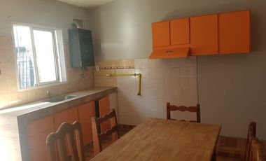 ALQUILO CASA INTERNA 1 DORM BANDA NORTE