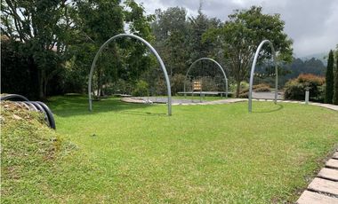 Venta Lote Alto de Palmas Unidad Cerrada Sector Escuela Ingenieros