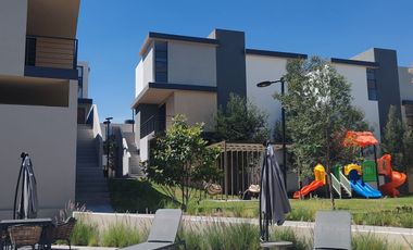 Estrena en renta Departamento zona Zakia, Querétaro