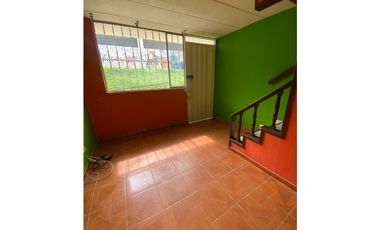 Vendo Casa en parques del Sol, a 400 mts de la autopista sur