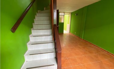Vendo Casa en parques del Sol, a 400 mts de la autopista sur