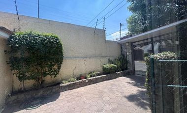 Casa Amplia en Renta Jardines de San Mateo