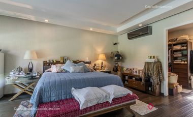 Casa de lujo en venta con alberca 5 habitaciones Residencial Victoria; Expo