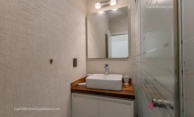 Casa de lujo en venta con alberca 5 habitaciones Residencial Victoria; Expo