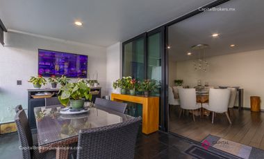 Casa de lujo en venta con alberca 5 habitaciones Residencial Victoria; Expo