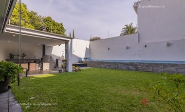 Casa de lujo en venta con alberca 5 habitaciones Residencial Victoria; Expo