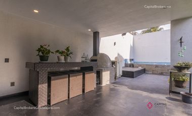 Casa de lujo en venta con alberca 5 habitaciones Residencial Victoria; Expo