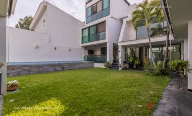 Casa de lujo en venta con alberca 5 habitaciones Residencial Victoria; Expo