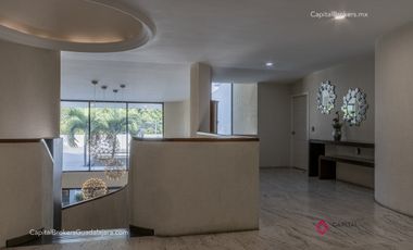 Casa de lujo en venta con alberca 5 habitaciones Residencial Victoria; Expo