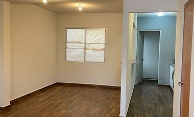 Casa con jardín y vigilancia en renta – Camino Nuevo a Huixquilucan