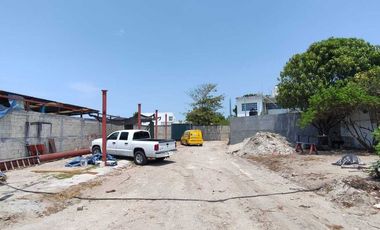 SE RENTA PATIO DE MANIOBRAS CON INSTALACIÓN HIDRÁULICA, COMPLETAMENTE BARDEADO