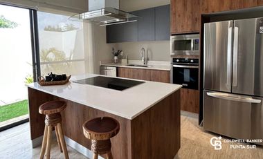 Casa en Venta en Residencial Arbolada Cancún 3 recámaras con alberca