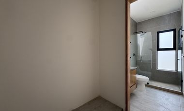 CASA CON ALBERCA EN VENTA EN PALMAS GREEN