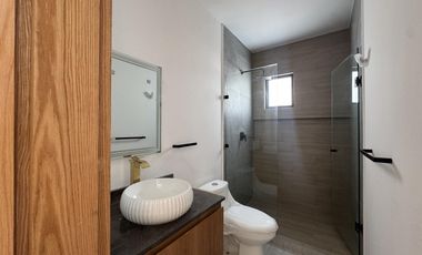 CASA CON ALBERCA EN VENTA EN PALMAS GREEN