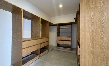 CASA CON ALBERCA EN VENTA EN PALMAS GREEN