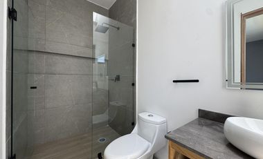 CASA CON ALBERCA EN VENTA EN PALMAS GREEN