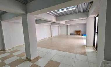 VENTA DE PLAZA COMERCIAL EN LA COLONIA ÁLVARO OBREGÓN EN METEPEC