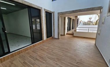 VENTA DE PLAZA COMERCIAL EN LA COLONIA ÁLVARO OBREGÓN EN METEPEC