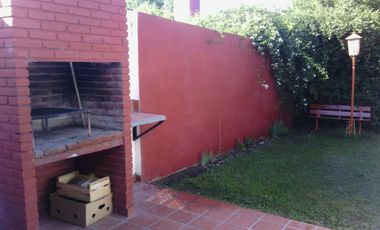 Nuevo Ingreso! Chalet en Venta Amueblado en Miramar