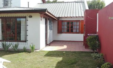 Nuevo Ingreso! Chalet en Venta Amueblado en Miramar