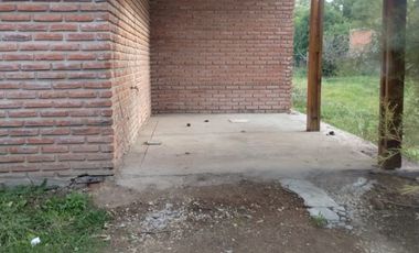 Se Vende Casa con Gran Terreno en Miramar. Oportunidad!