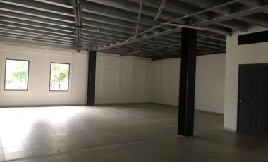 Se Alquila | Local Edificio Comercial | Bella Vista