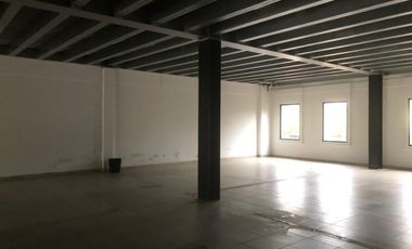 Se Alquila | Local Edificio Comercial | Bella Vista