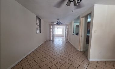 Casa en Venta en Condado del Rey, Dos Plantas, Tipo Duplex