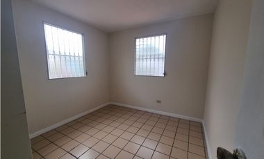 Casa en Venta en Condado del Rey, Dos Plantas, Tipo Duplex