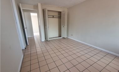 Casa en Venta en Condado del Rey, Dos Plantas, Tipo Duplex