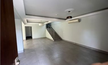 VENTA EN RIVER VALLEY CASA ESQUINERA EN PANAM PACFICO MLD