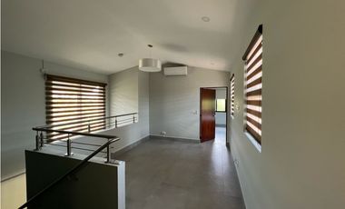 VENTA EN RIVER VALLEY CASA ESQUINERA EN PANAM PACFICO MLD