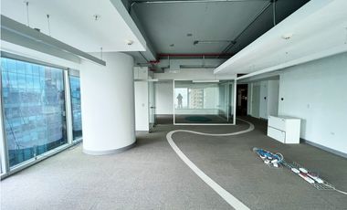 Alquiler de oficina en Oceania Business Plaza