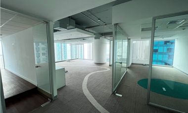 Alquiler de oficina en Oceania Business Plaza