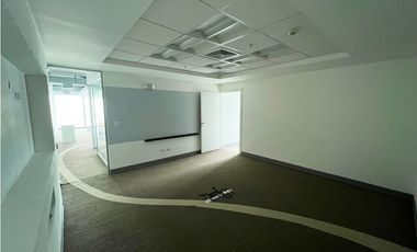 Alquiler de oficina en Oceania Business Plaza