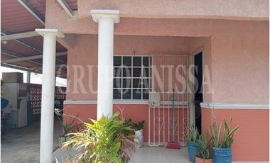 SE VENDE CASA DE ESQUINA EN ARRAIJAN