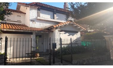 Chalet Playa Grande Cinco Ambientes Con Cochera TEMPORARIO