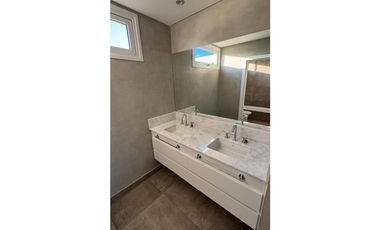 VENTA CASA PALMIER EN Bº LA CONCEPCION II