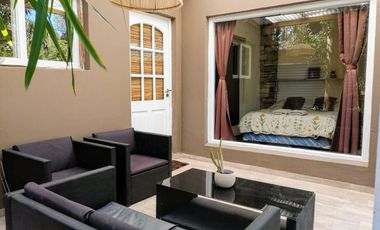 Venta Casa 3 ambientes + dpto 2 amb Bosque P.Ramos