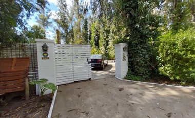 Venta Casa 3 ambientes + dpto 2 amb Bosque P.Ramos