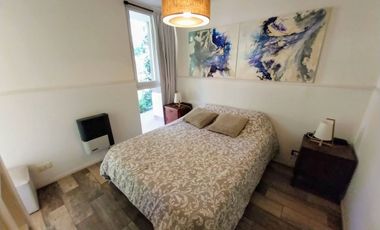 Venta Casa 3 ambientes + dpto 2 amb Bosque P.Ramos