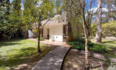 Venta Casa 3 ambientes Bosque P. Ramos Lote 450 m2