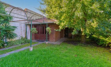 VENTA CASA 5 AMB 2 PLANTAS 267 M2 BARRIO ESTRADA