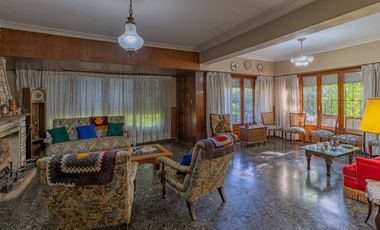 VENTA CASA 5 AMB 2 PLANTAS 267 M2 BARRIO ESTRADA